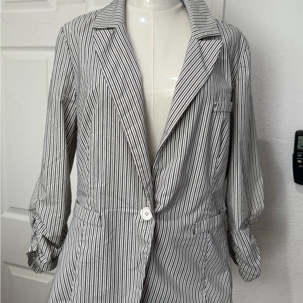 Dots Black and White Striped Blazer